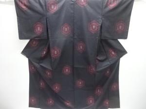 未使用品　抽象椿模様織り出し本場泥大島紬単衣着物(5マルキ)